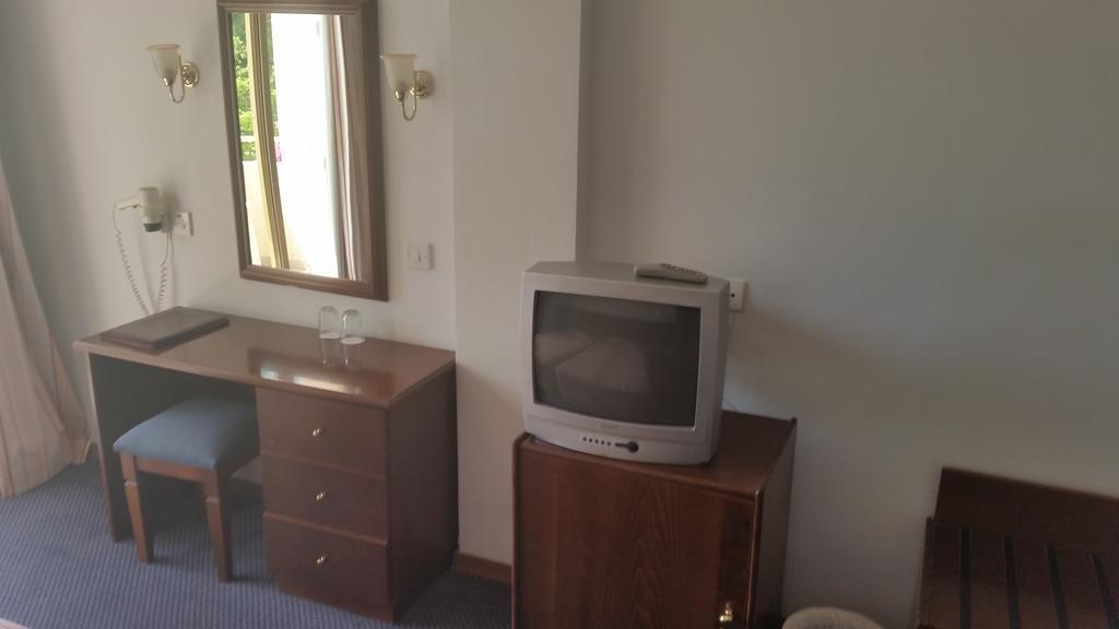 Crown Resorts Henipa Larnaca Dış mekan fotoğraf