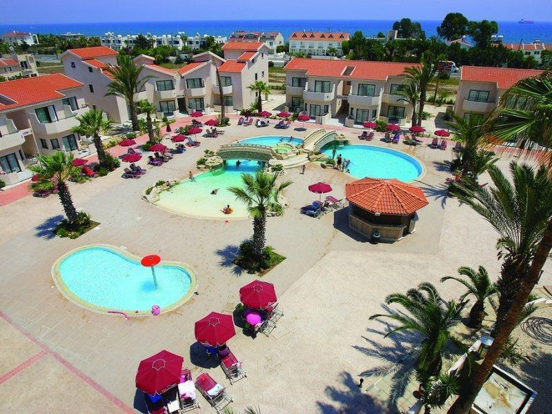 Crown Resorts Henipa Larnaca Dış mekan fotoğraf